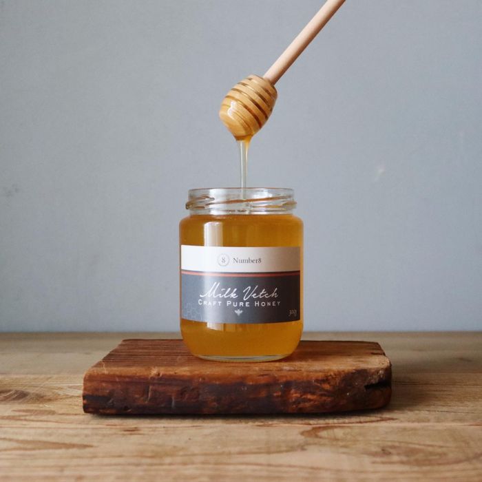 Raw honey of domestic astragalus [Milk Vetch] 300g
